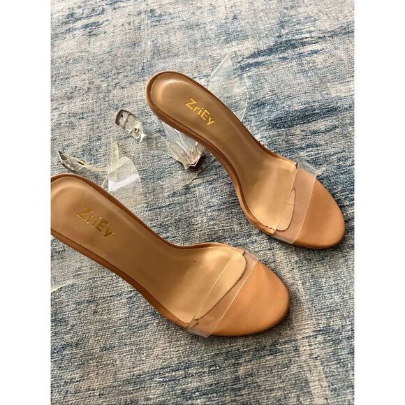 ZriEy Beige Clear Strappy Block Heel Sandal Size 6 - Picture 2 of 9